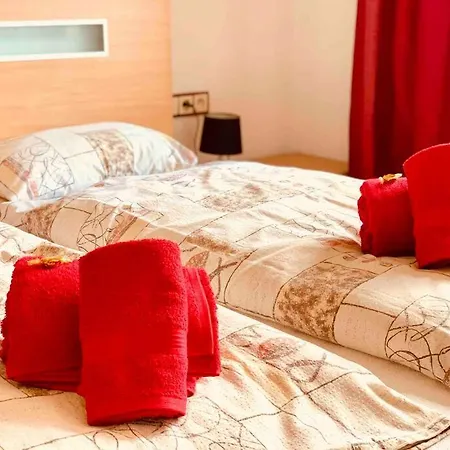 Apartment Klara. Center. Free Parking *