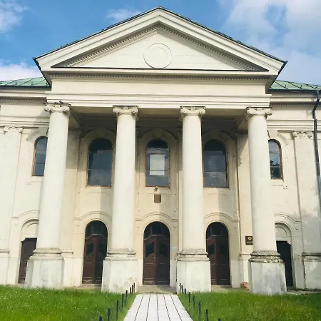 Klara. Center. Free Parking Apartman