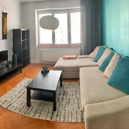 Klara. Center. Free Parking * Lipótszentmiklós