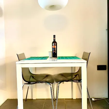 Klara. Center. Free Parking Lipótszentmiklós