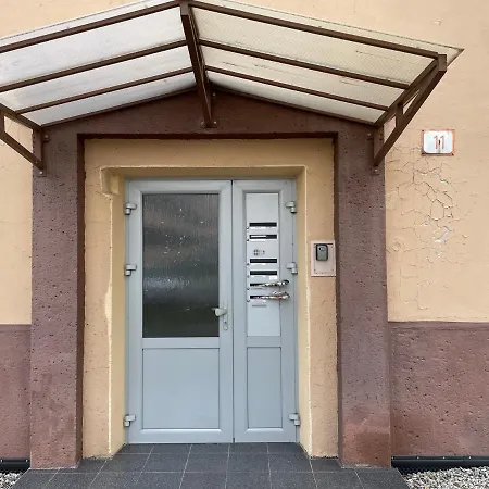 Klara. Center. Free Parking Lipótszentmiklós